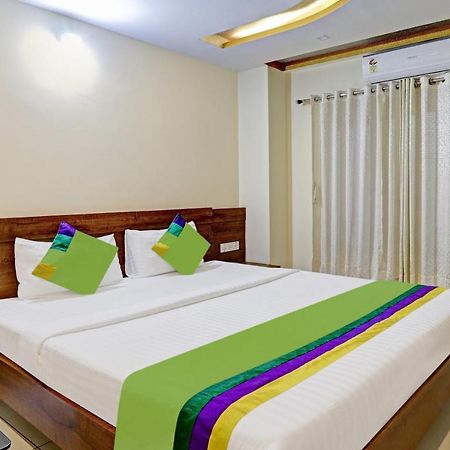 Treebo Skanda Suites Kumbalgod Bagian luar foto